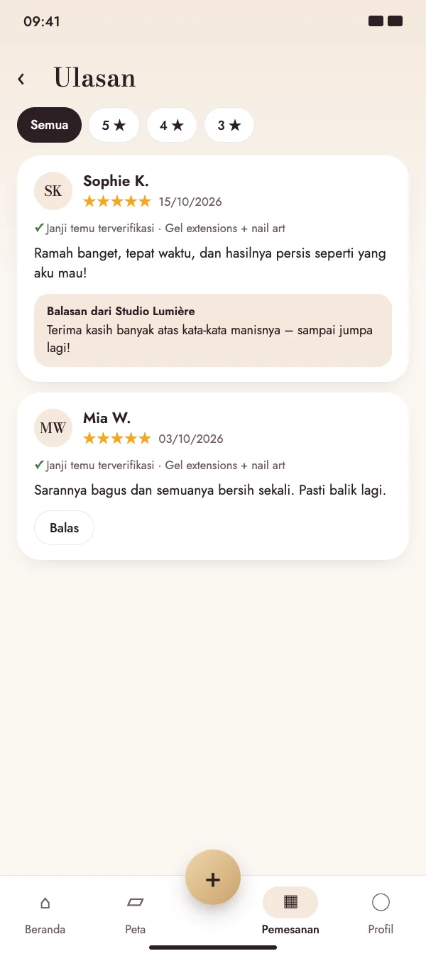Profesional membalas secara publik